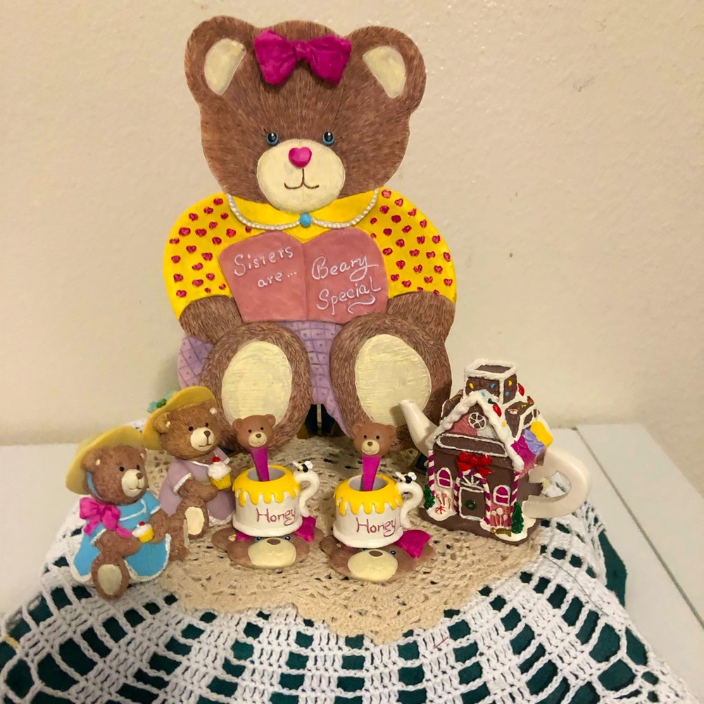 SISTERS ARE BEARY SPECIAL TEA SET